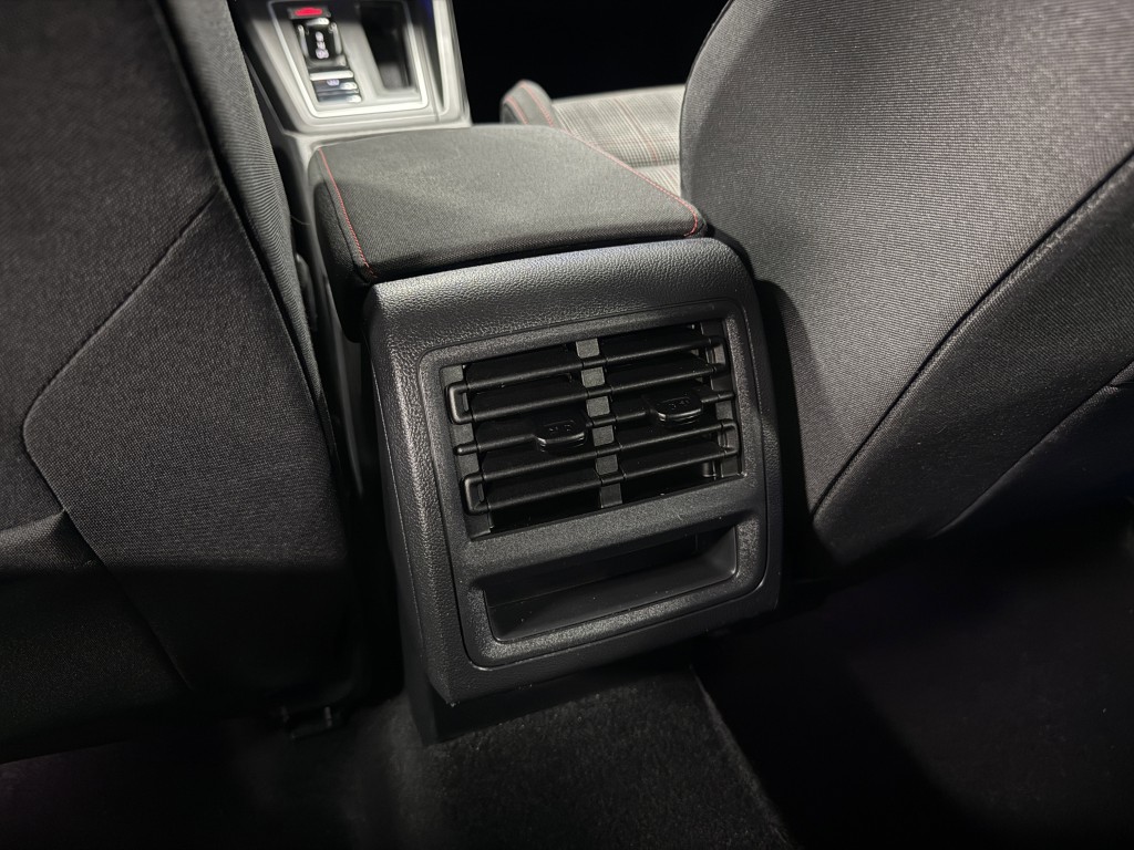 2022 Volkswagen GTI Image 33