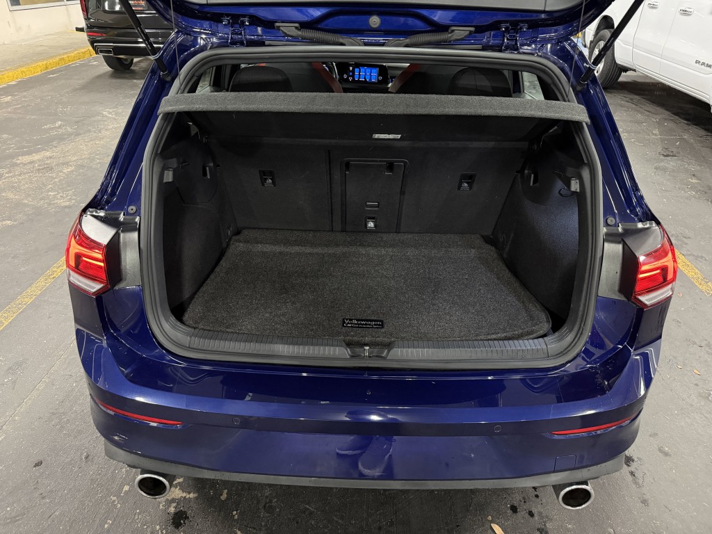 2022 Volkswagen GTI Image 34