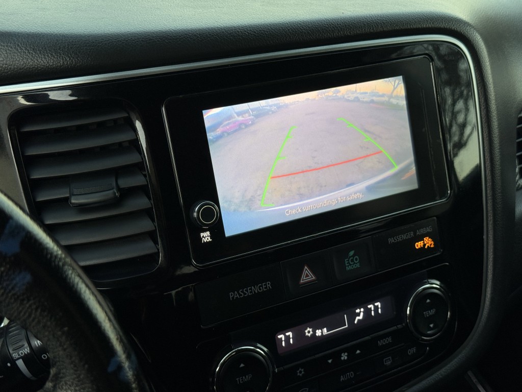 2017 Mitsubishi Outlander Image 22