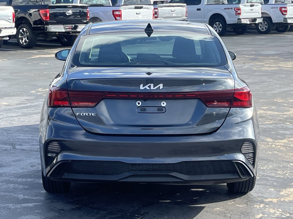 2023 Kia Forte Image 7