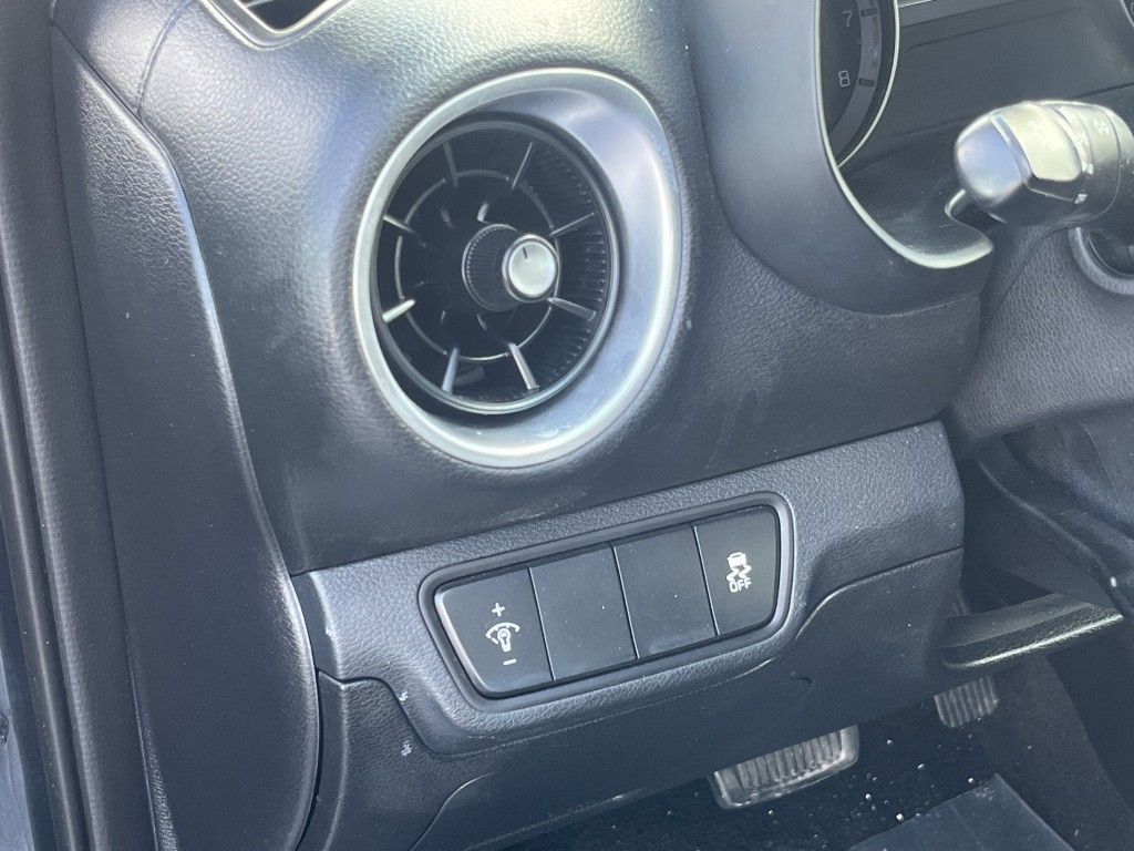 2023 Kia Forte Image 20