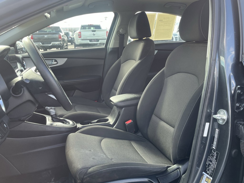 2023 Kia Forte Image 23