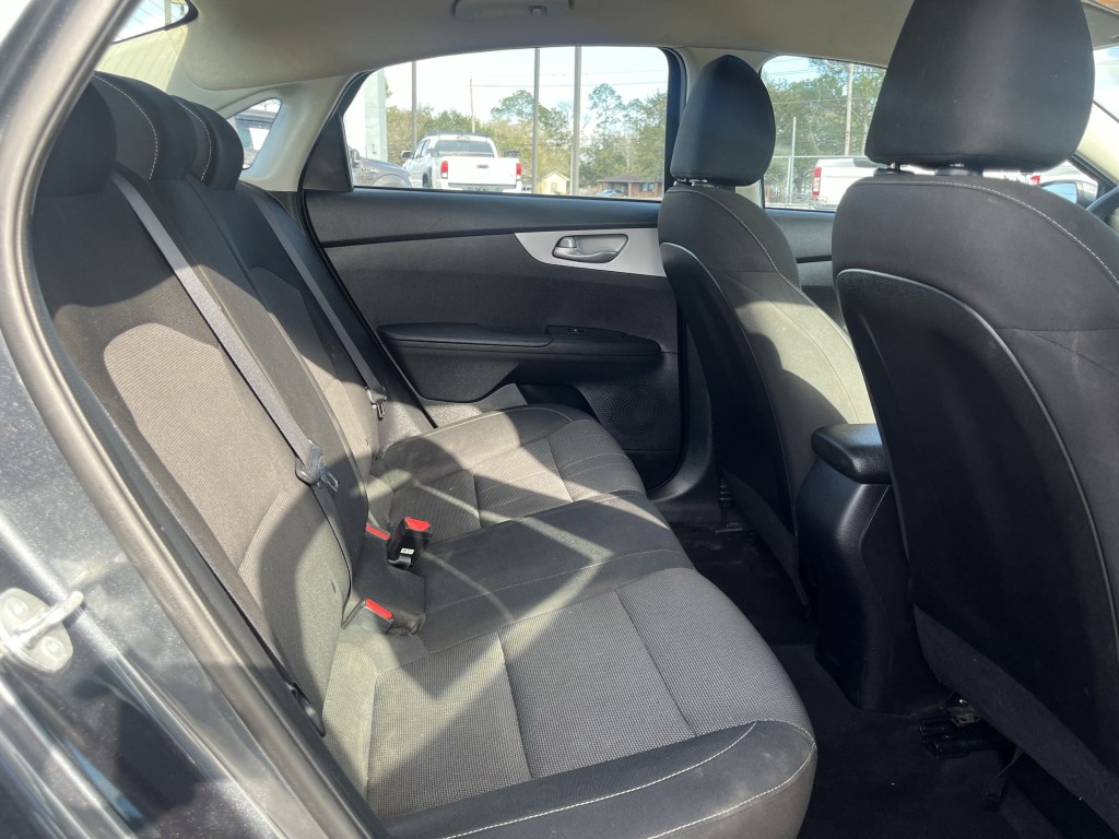 2023 Kia Forte Image 25