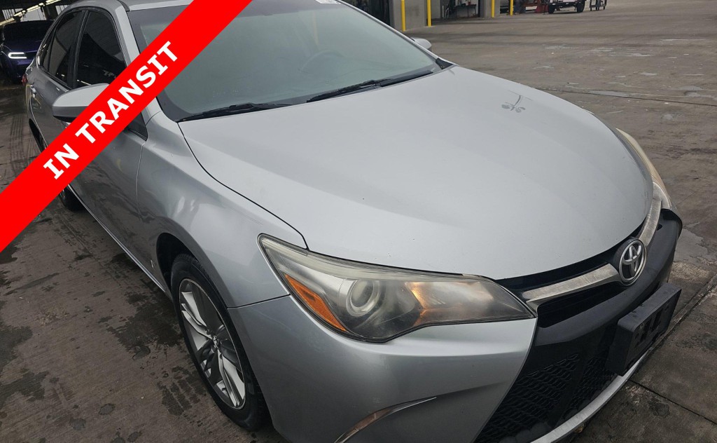 2017 Toyota Camry Image 5