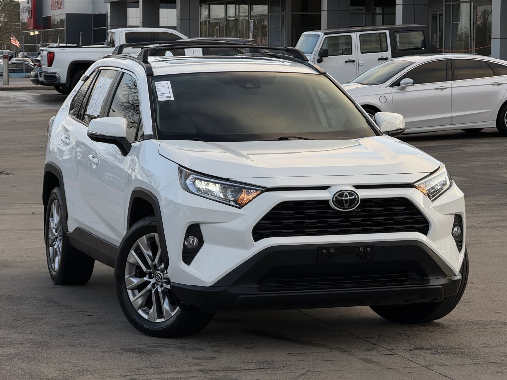 2019 Toyota Rav4 Image 3