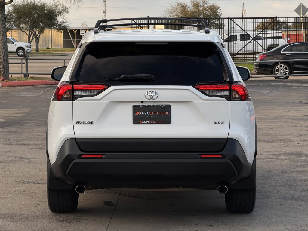 2019 Toyota Rav4 Image 8