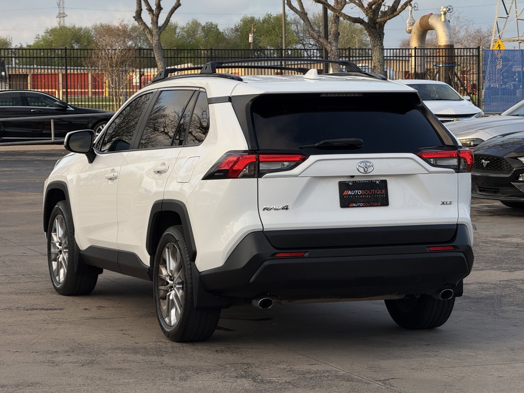 2019 Toyota Rav4 Image 10