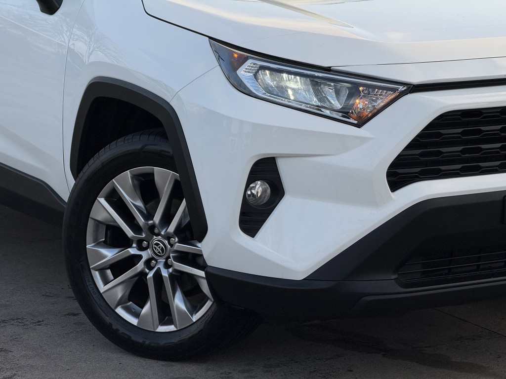 2019 Toyota Rav4 Image 11