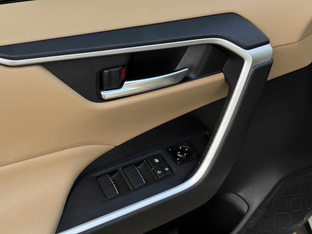 2019 Toyota Rav4 Image 26