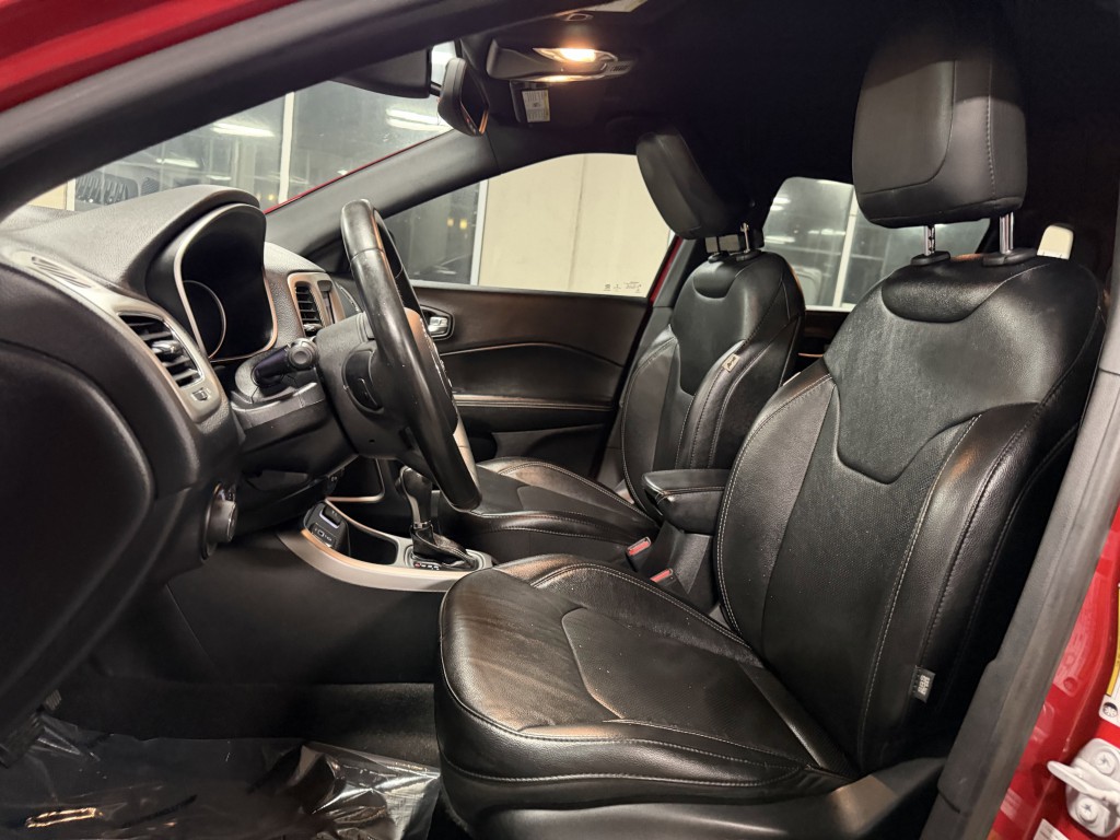 2021 Jeep Compass Image 21