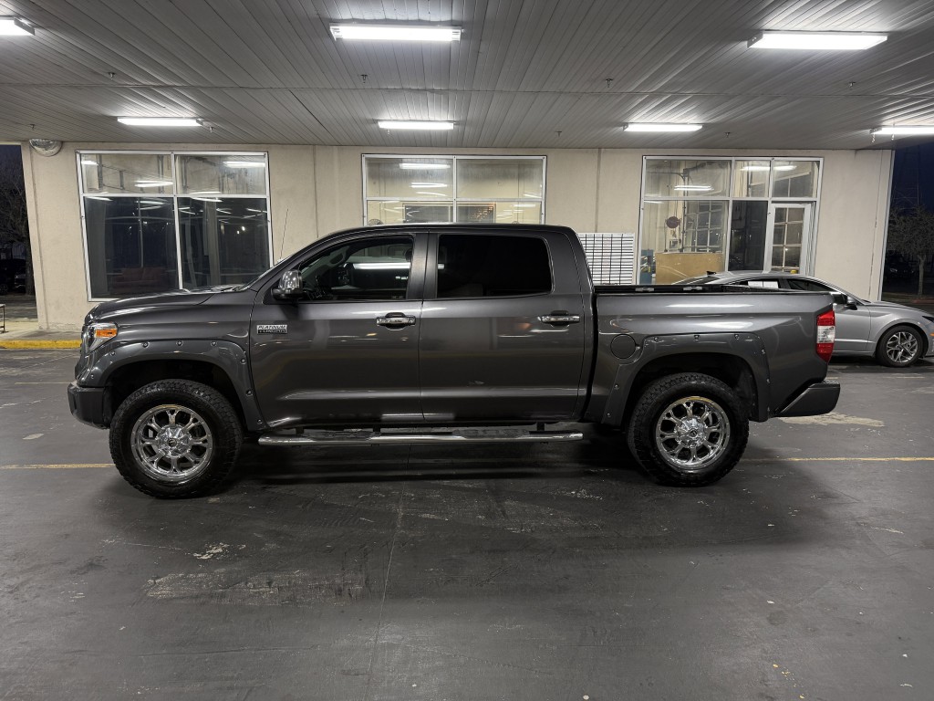 2018 Toyota Tundra Image 8