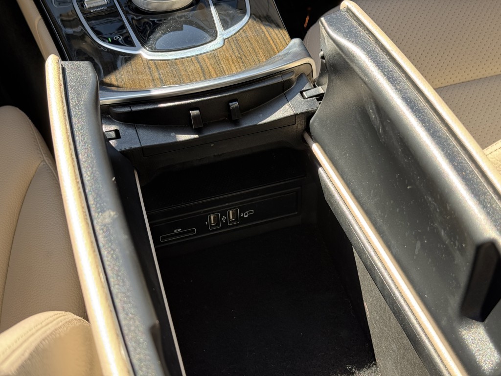 2018 Mercedes-Benz C-Class Image 22