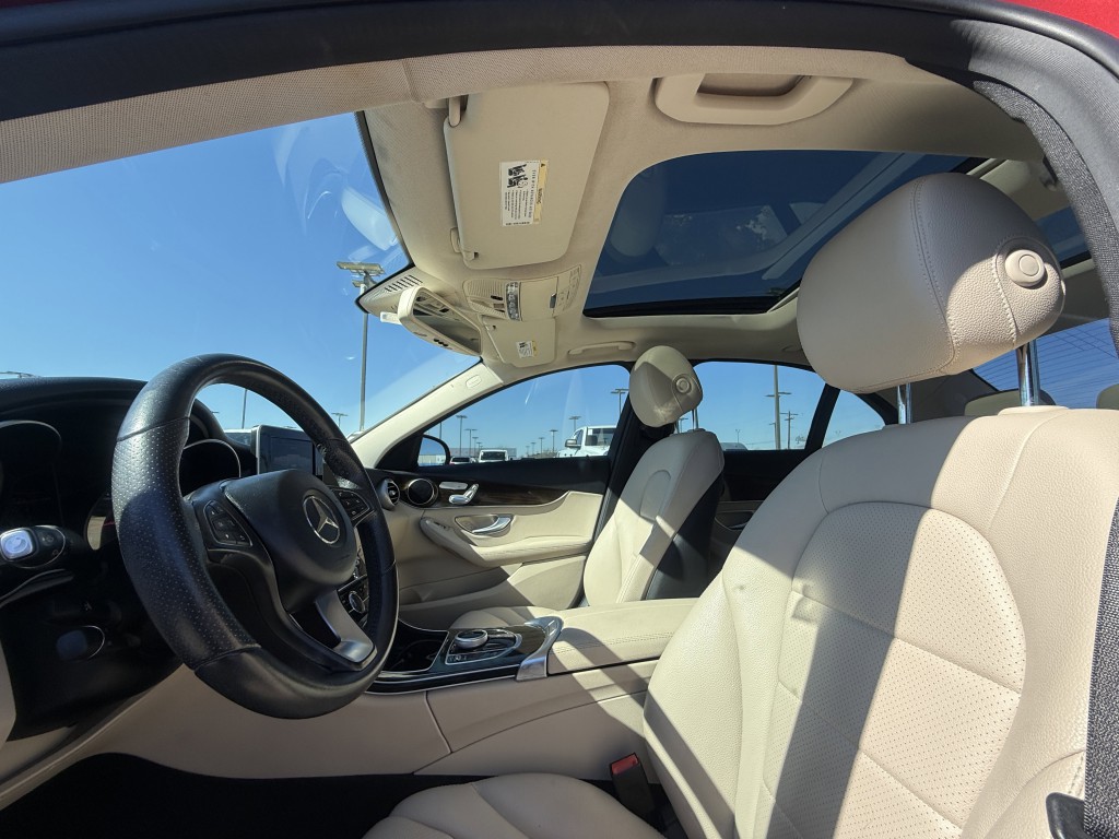 2018 Mercedes-Benz C-Class Image 30