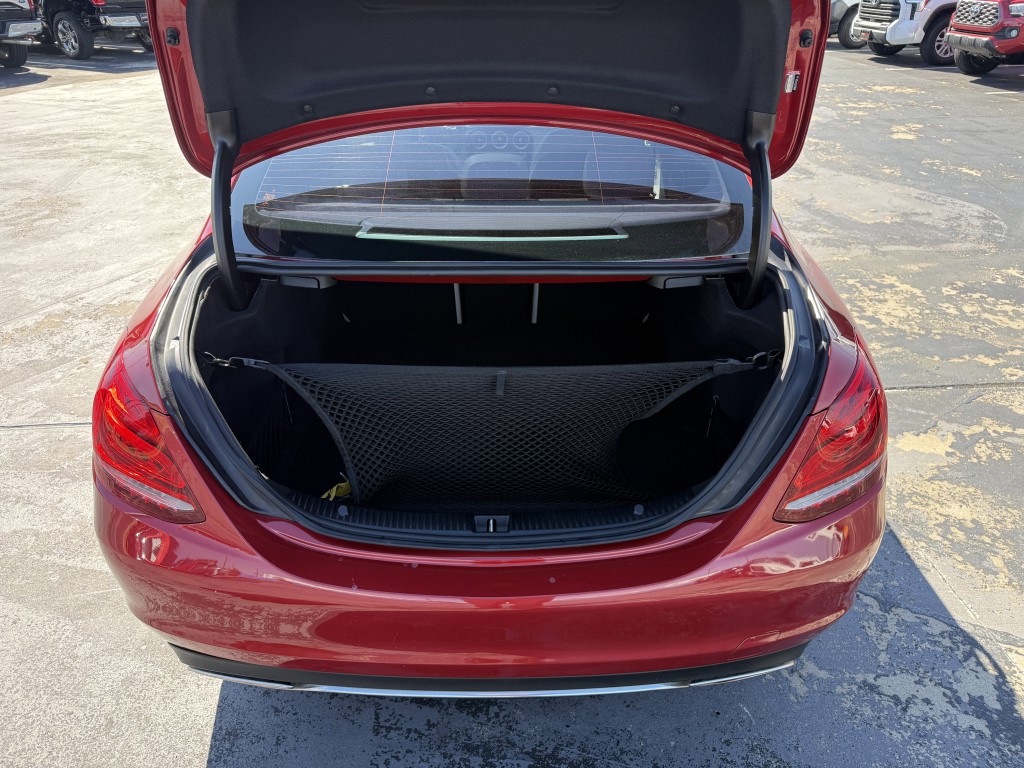 2018 Mercedes-Benz C-Class Image 35