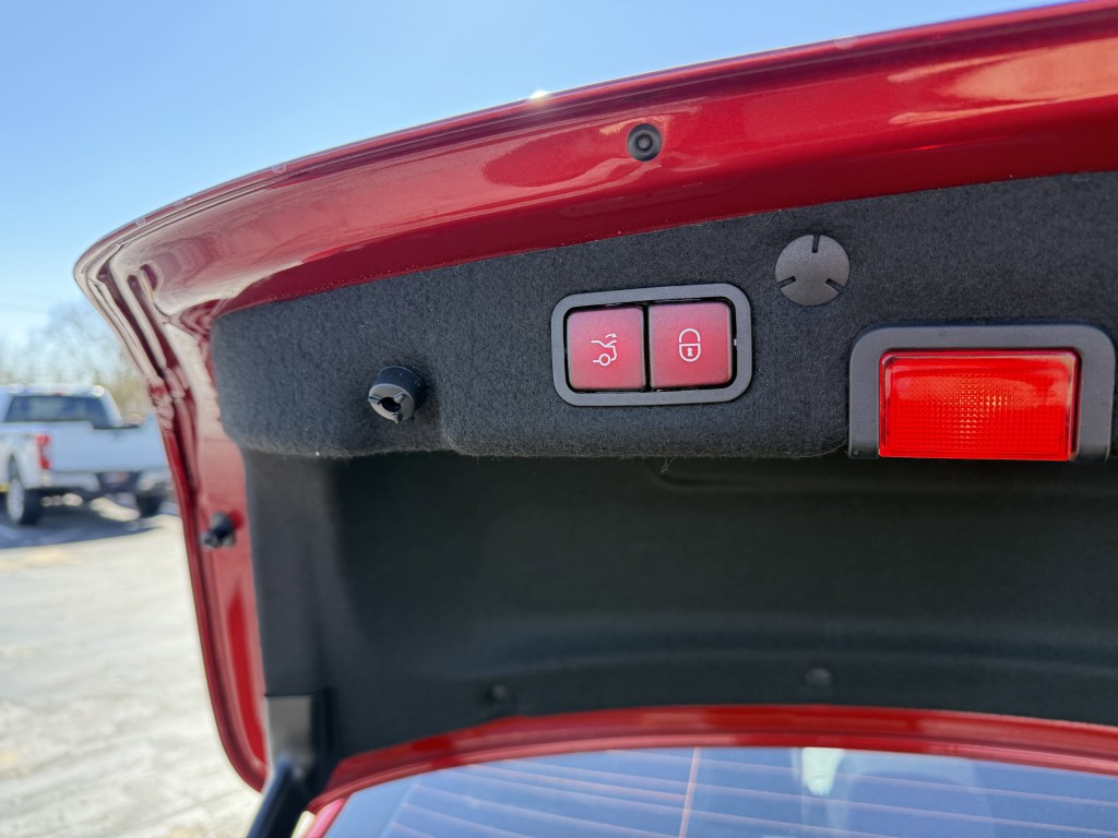 2018 Mercedes-Benz C-Class Image 37