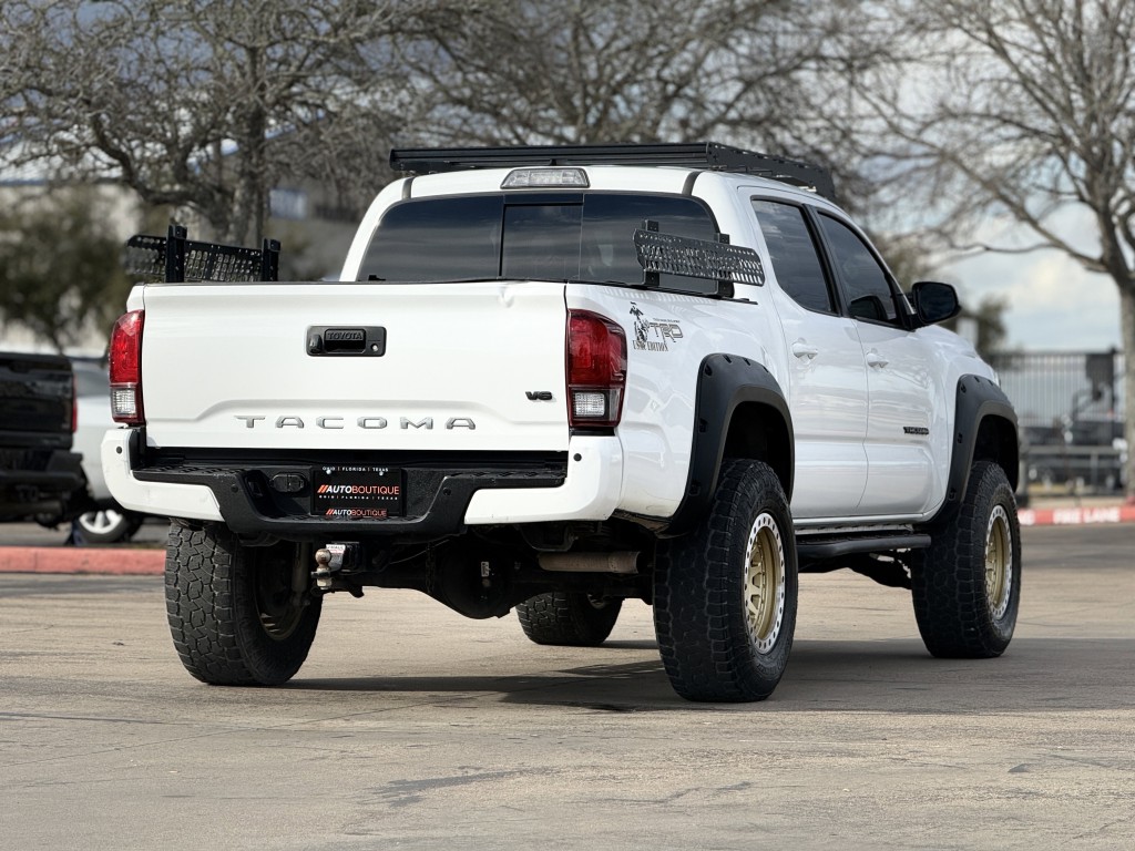 2019 Toyota Tacoma Image 13