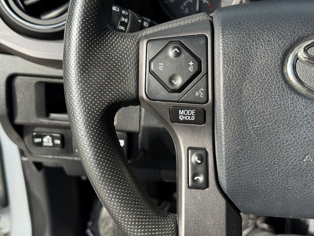 2019 Toyota Tacoma Image 22