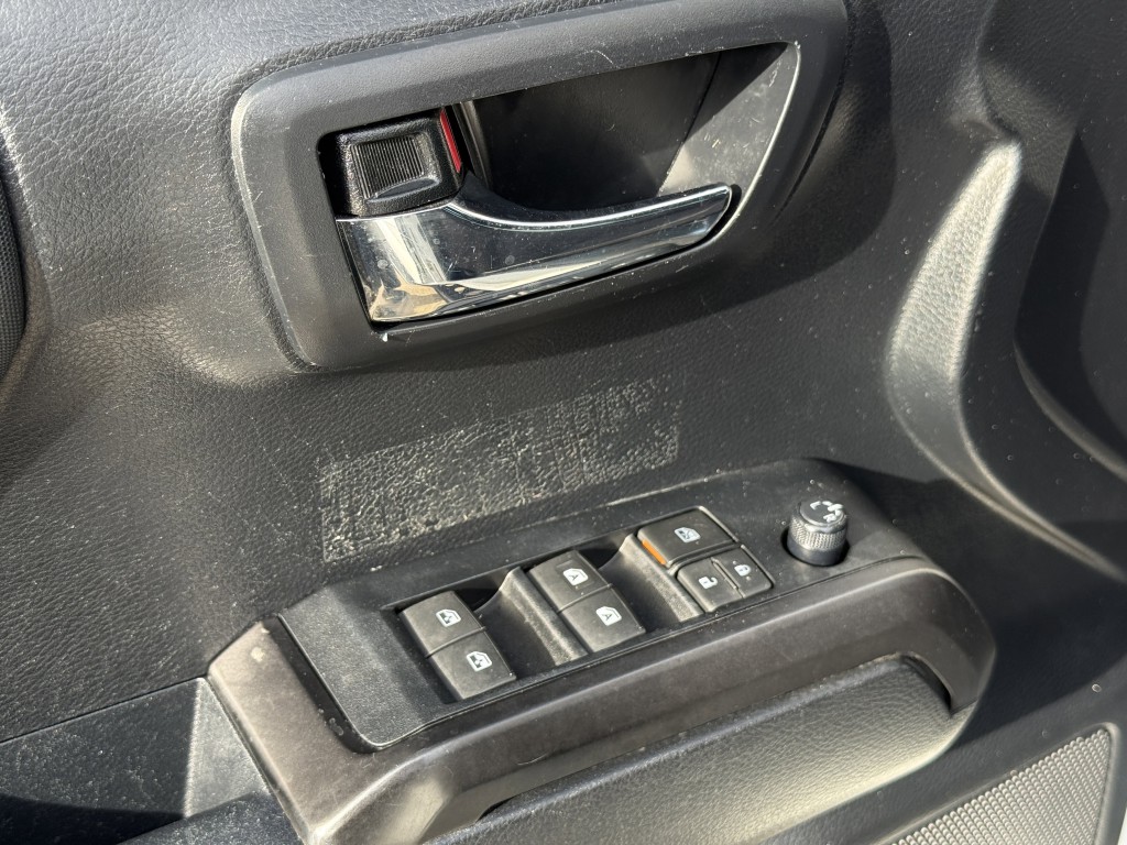 2019 Toyota Tacoma Image 31