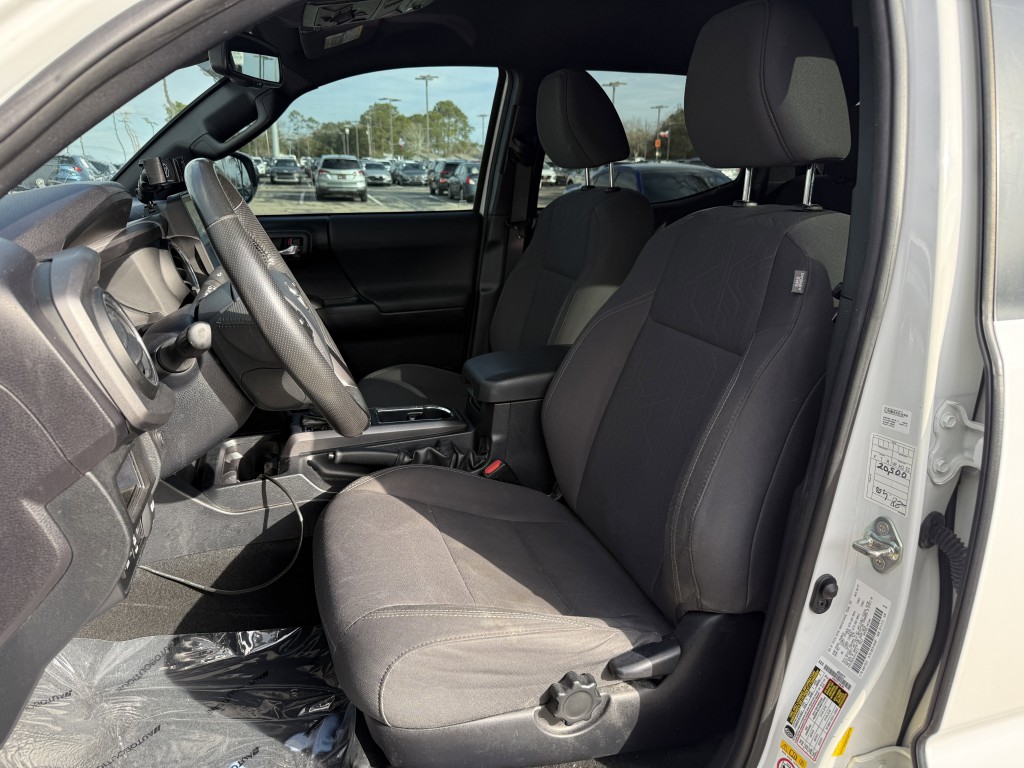 2019 Toyota Tacoma Image 33