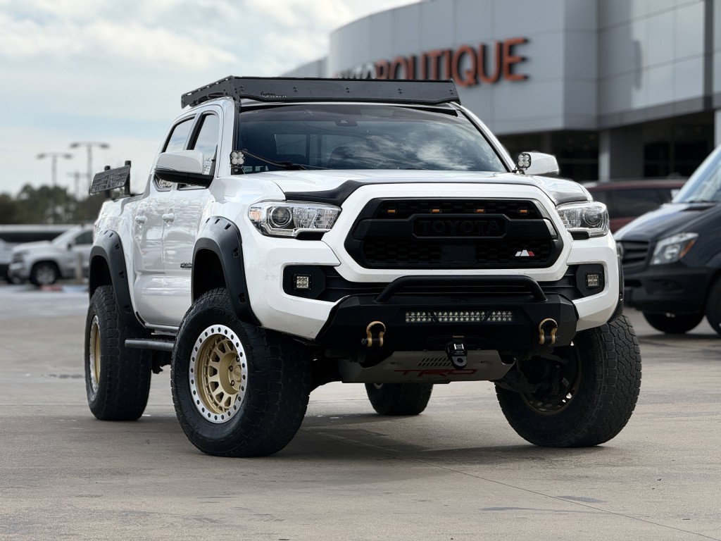 2019 Toyota Tacoma Image 3