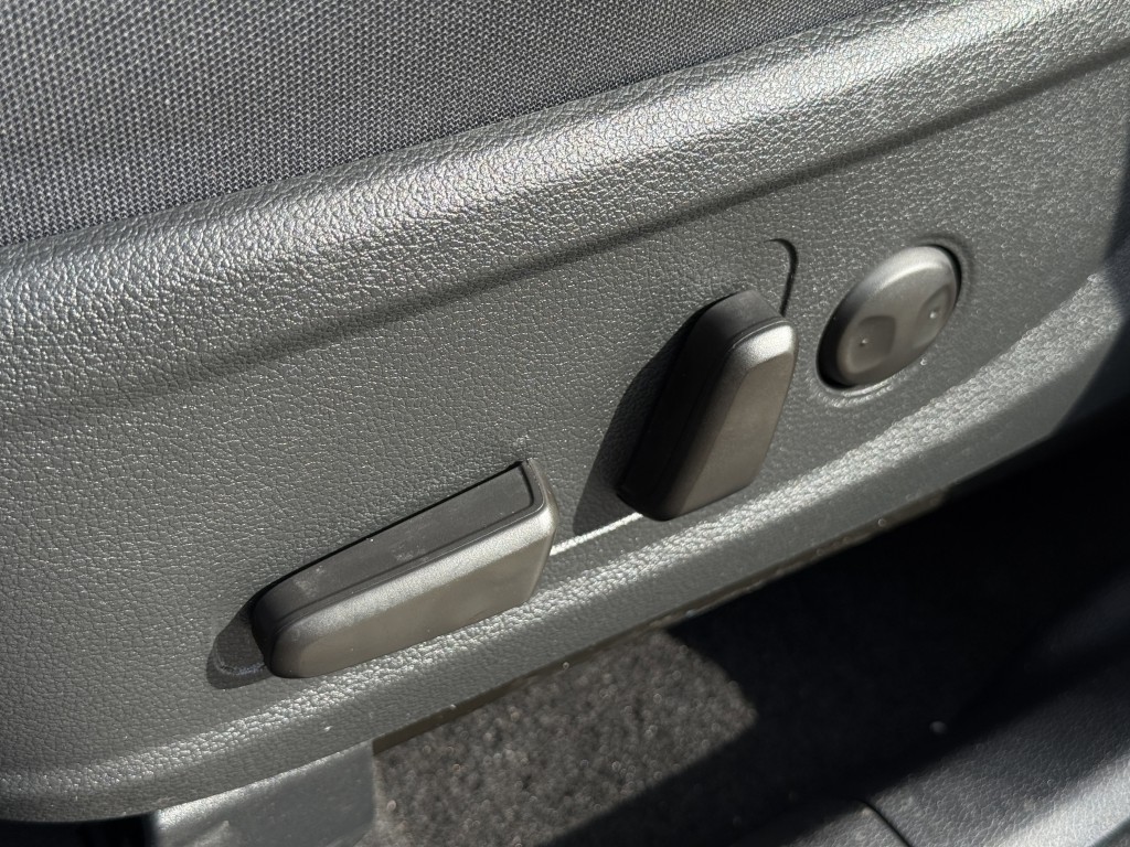 2020 Hyundai Santa Fe Image 30