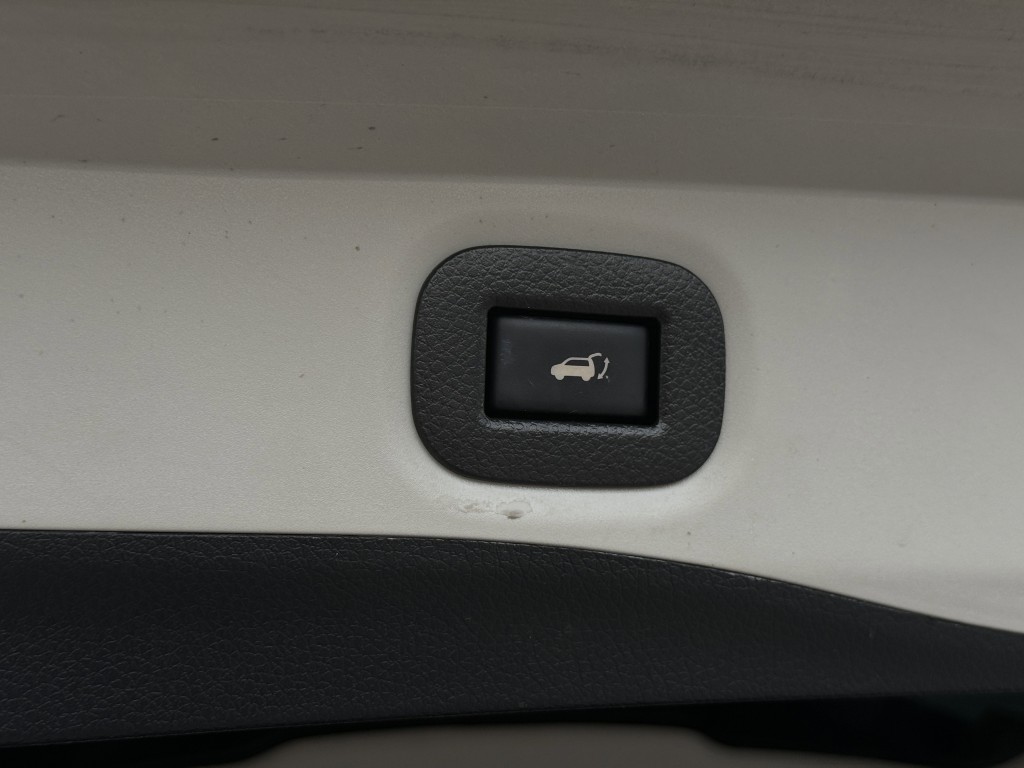 2018 Nissan Rogue Image 35