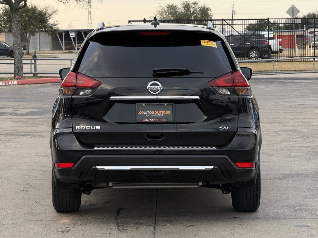 2018 Nissan Rogue Image 8
