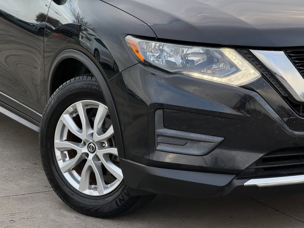 2018 Nissan Rogue Image 9
