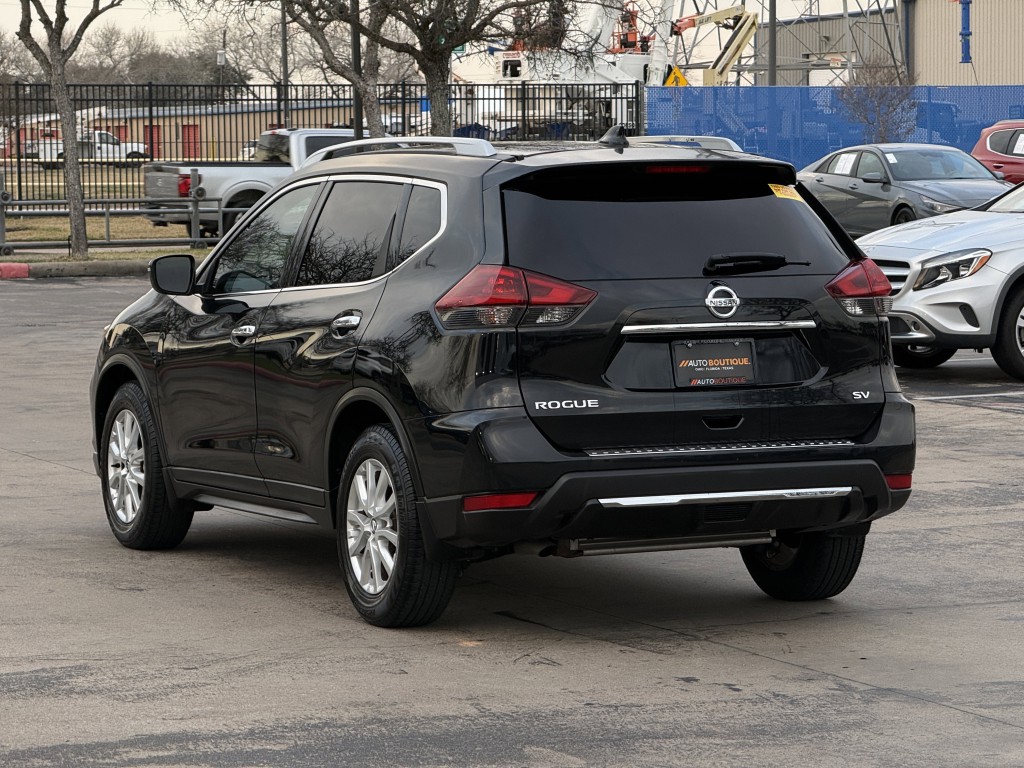 2018 Nissan Rogue Image 10