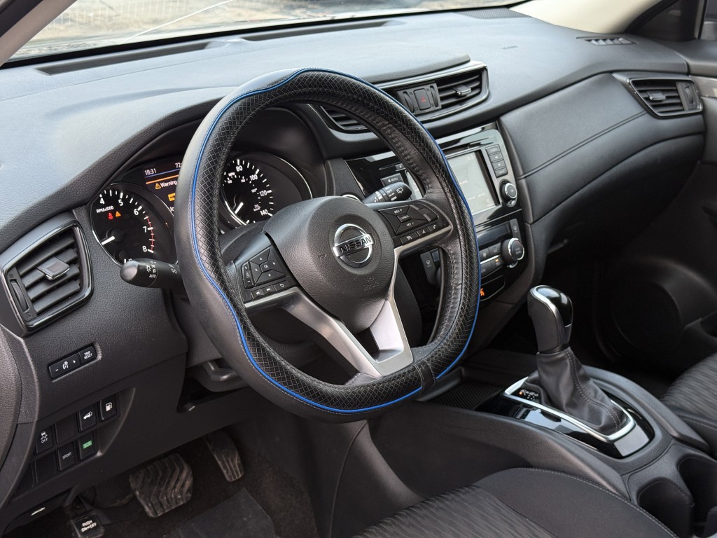 2018 Nissan Rogue Image 14