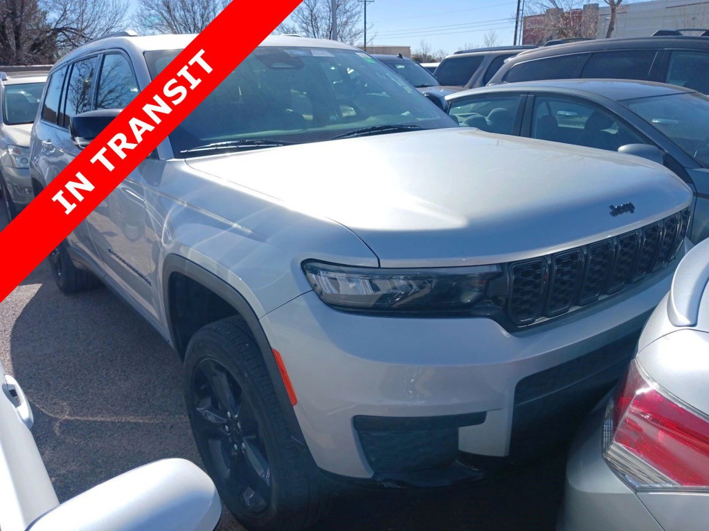 2021 Jeep Grand Cherokee Image 1