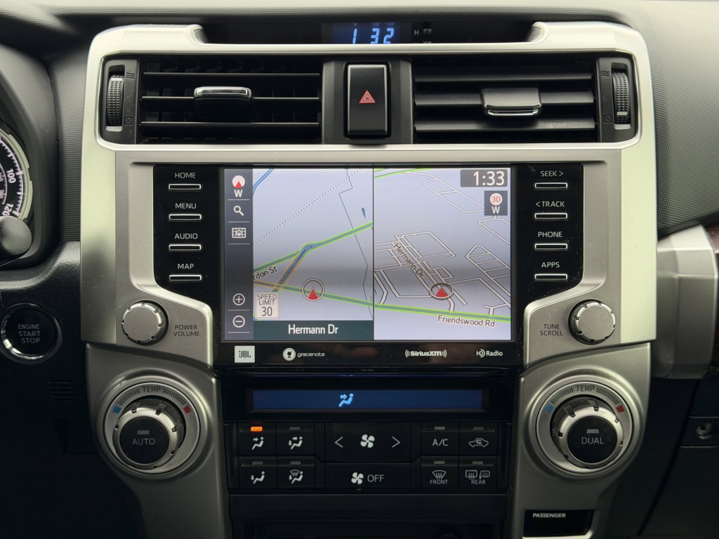 2020 Toyota 4Runner Image 17