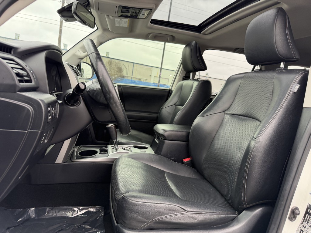 2020 Toyota 4Runner Image 22