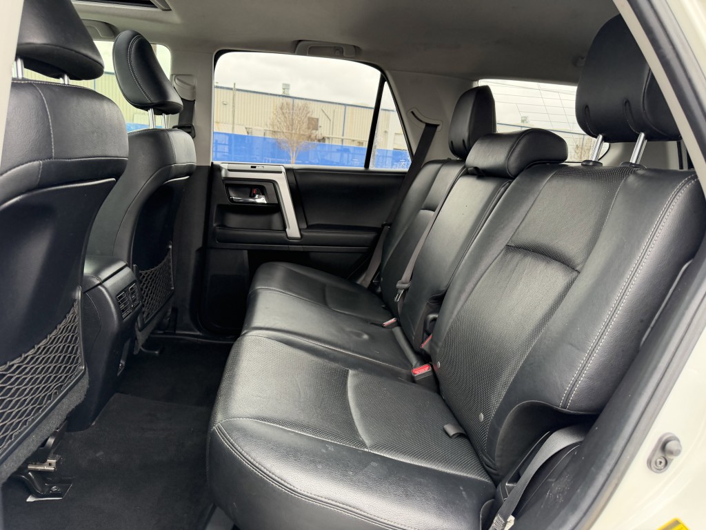 2020 Toyota 4Runner Image 25