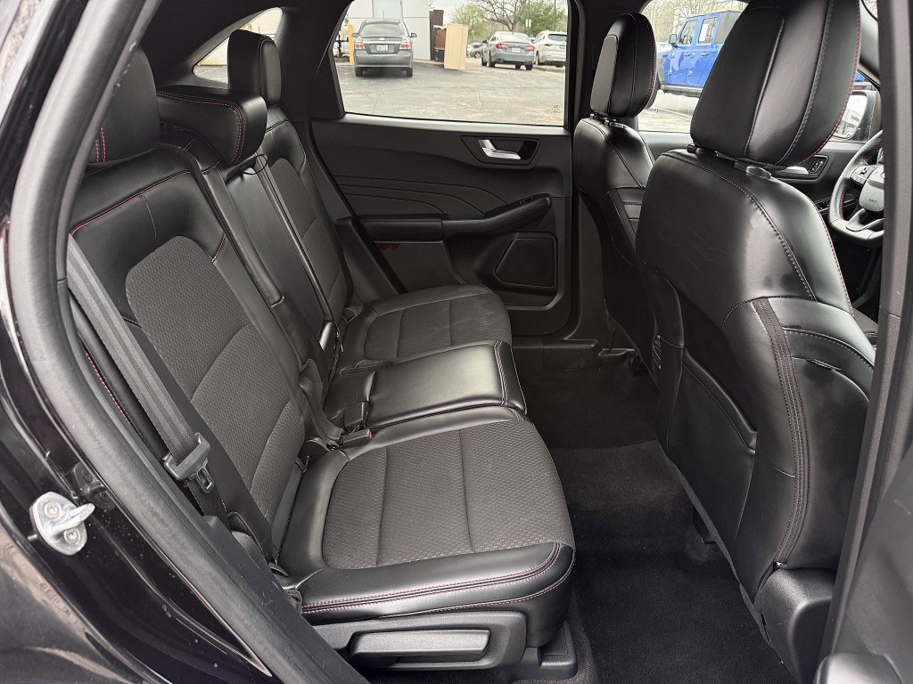 2024 Ford Escape Image 32