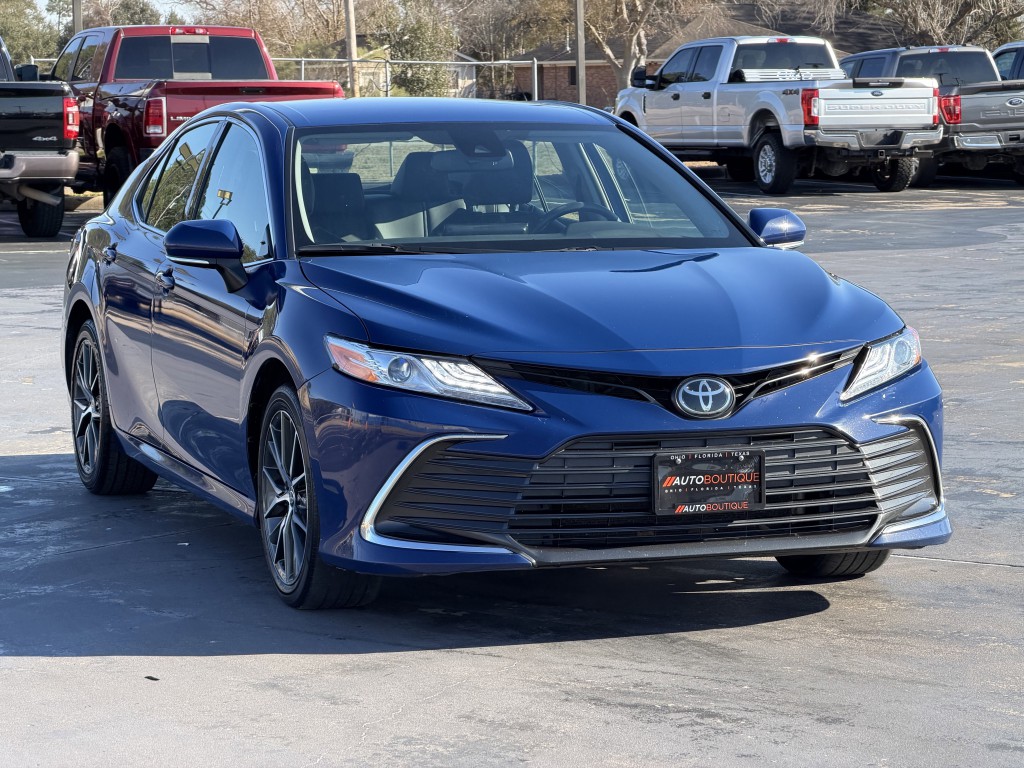 2024 Toyota Camry Image 3
