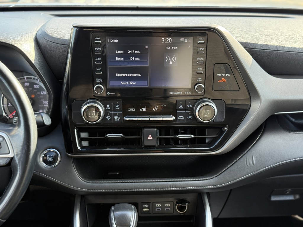 2022 Toyota Highlander Image 23
