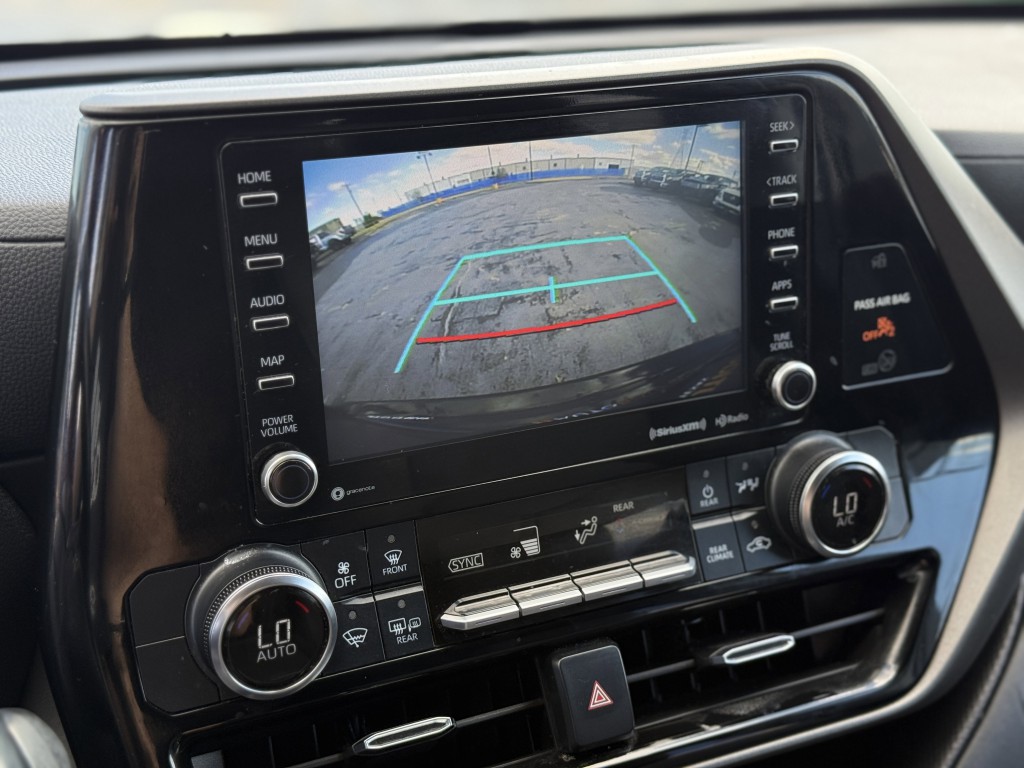 2022 Toyota Highlander Image 25