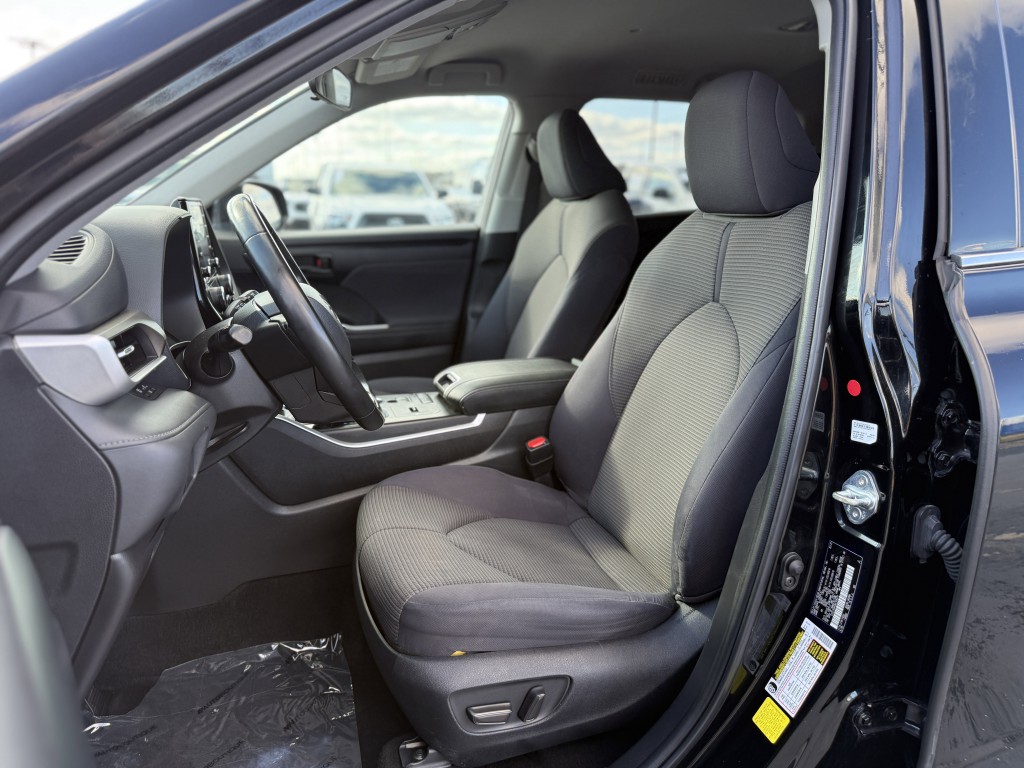 2022 Toyota Highlander Image 29