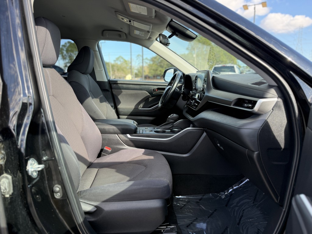 2022 Toyota Highlander Image 31