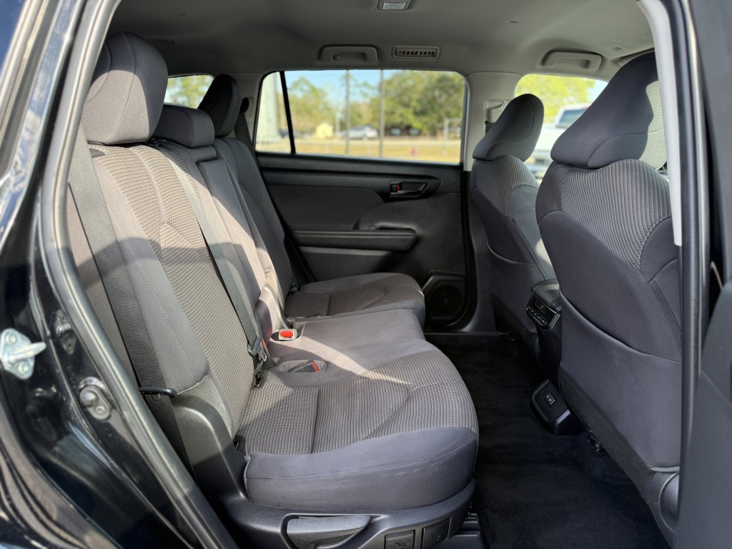 2022 Toyota Highlander Image 33