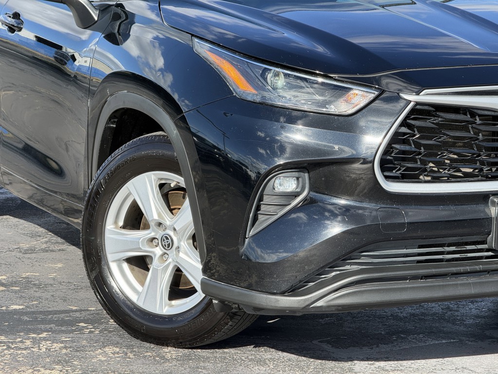 2022 Toyota Highlander Image 9