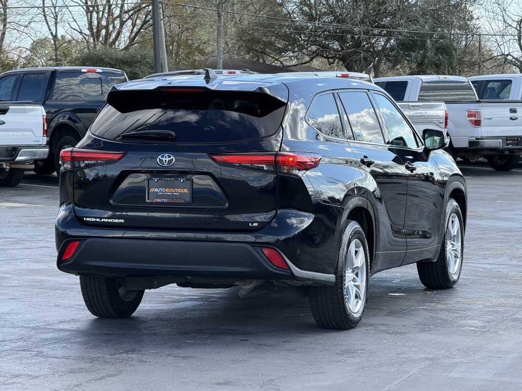 2022 Toyota Highlander Image 10