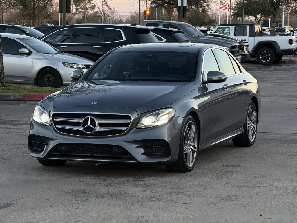 2018 Mercedes-Benz E-Class Image 5