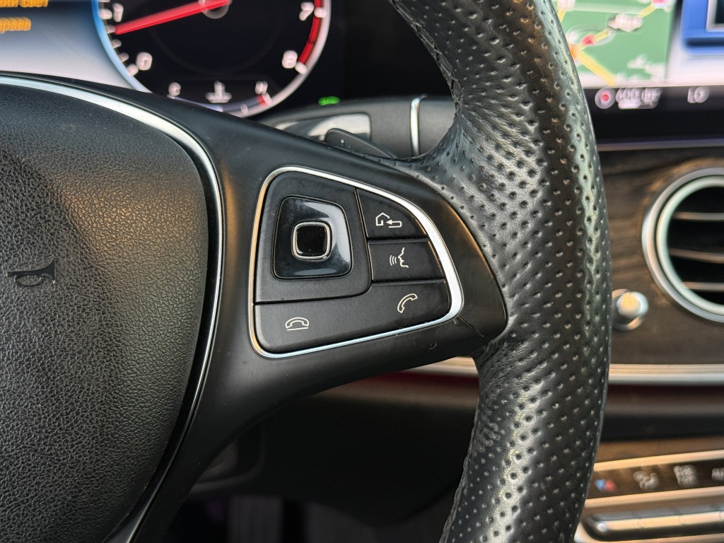 2018 Mercedes-Benz E-Class Image 19