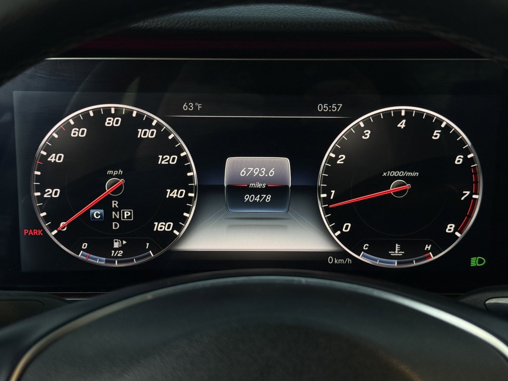 2018 Mercedes-Benz E-Class Image 20