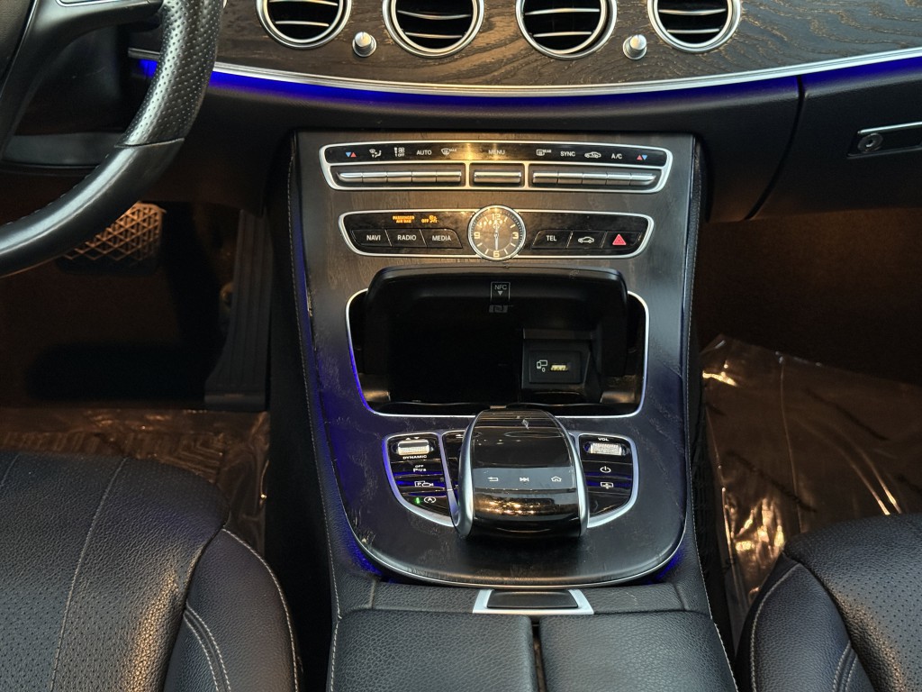 2018 Mercedes-Benz E-Class Image 25
