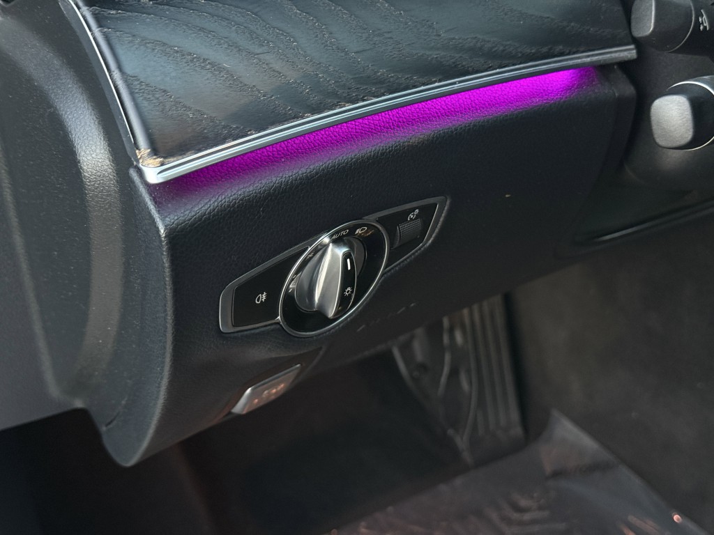 2018 Mercedes-Benz E-Class Image 27