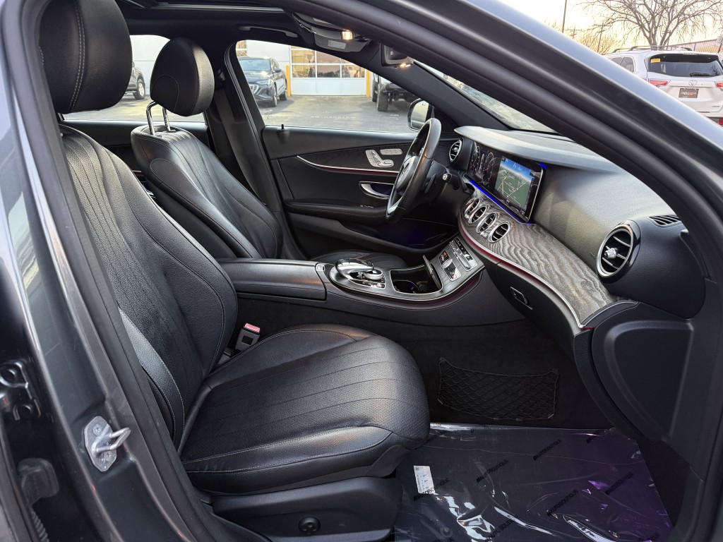 2018 Mercedes-Benz E-Class Image 29