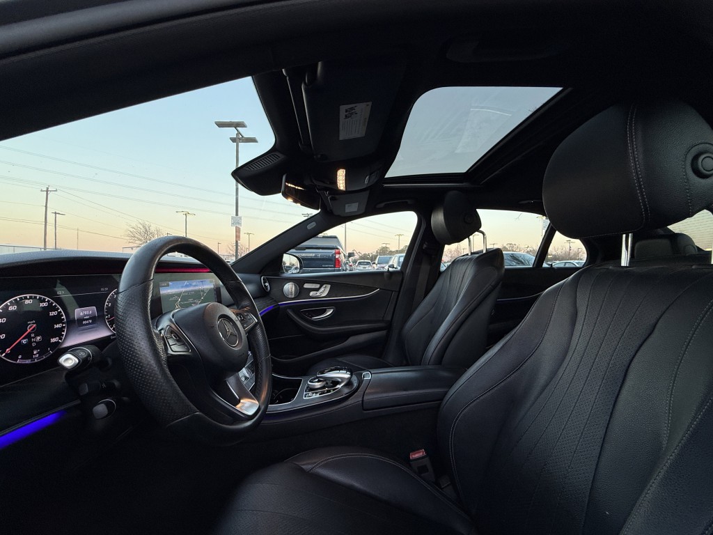 2018 Mercedes-Benz E-Class Image 30